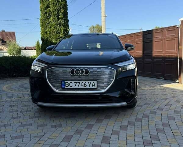 Черный Ауди Q4 e-tron, объемом двигателя 0 л и пробегом 35 тыс. км за 28900 $, фото 1 на Automoto.ua