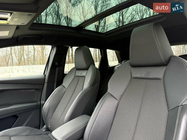 Черный Ауди Q4 e-tron, объемом двигателя 0 л и пробегом 99 тыс. км за 23600 $, фото 50 на Automoto.ua