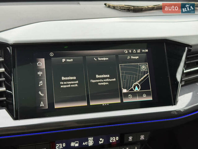 Черный Ауди Q4 e-tron, объемом двигателя 0 л и пробегом 99 тыс. км за 23600 $, фото 72 на Automoto.ua