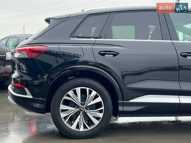 Чорний Ауді Q4 e-tron, об'ємом двигуна 0 л та пробігом 22 тис. км за 35340 $, фото 7 на Automoto.ua