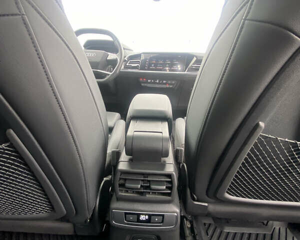 Черный Ауди Q4 e-tron, объемом двигателя 0 л и пробегом 25 тыс. км за 30500 $, фото 21 на Automoto.ua