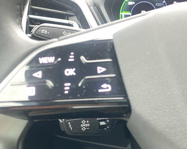 Черный Ауди Q4 e-tron, объемом двигателя 0 л и пробегом 25 тыс. км за 30500 $, фото 30 на Automoto.ua