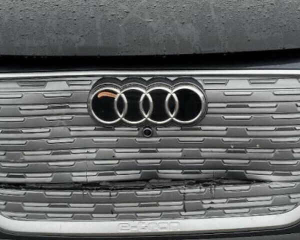 Чорний Ауді Q4 e-tron, об'ємом двигуна 0 л та пробігом 22 тис. км за 25000 $, фото 11 на Automoto.ua