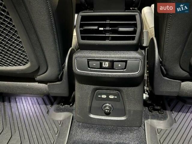 Черный Ауди Q4 e-tron, объемом двигателя 0 л и пробегом 21 тыс. км за 34500 $, фото 6 на Automoto.ua