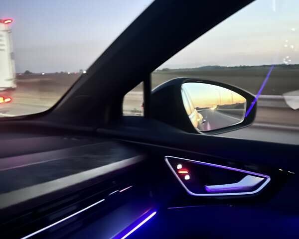 Черный Ауди Q4 e-tron, объемом двигателя 0 л и пробегом 40 тыс. км за 29900 $, фото 14 на Automoto.ua
