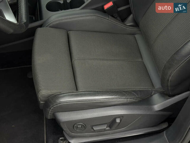Черный Ауди Q4 e-tron, объемом двигателя 0 л и пробегом 99 тыс. км за 23600 $, фото 58 на Automoto.ua