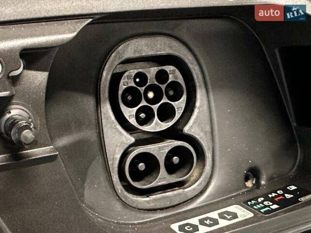 Черный Ауди Q4 e-tron, объемом двигателя 0 л и пробегом 52 тыс. км за 26900 $, фото 34 на Automoto.ua