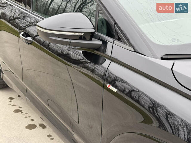 Черный Ауди Q4 e-tron, объемом двигателя 0 л и пробегом 99 тыс. км за 23600 $, фото 39 на Automoto.ua