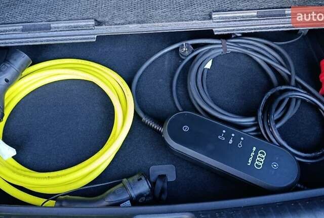 Ауді Q4 e-tron 2022 у Вінниці на Automoto.ua Чорний Ауді Q4 e-tron, об'ємом двигуна 0 л та пробігом 20 тис. км за 27500 $, фото 51 на Automoto.ua