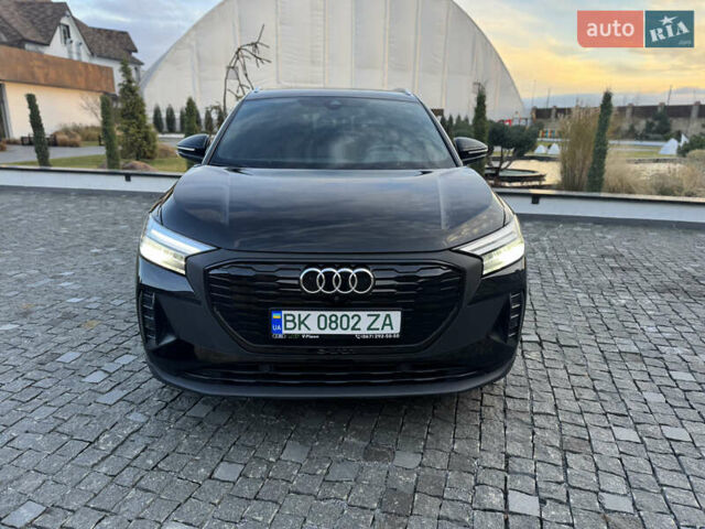 Чорний Ауді Q4 e-tron, об'ємом двигуна 0 л та пробігом 55 тис. км за 28500 $, фото 38 на Automoto.ua