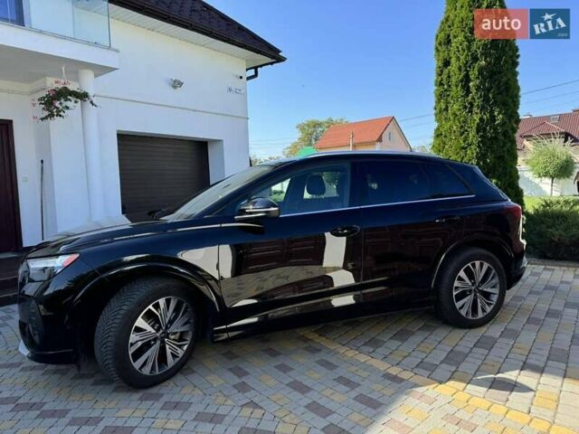 Черный Ауди Q4 e-tron, объемом двигателя 0 л и пробегом 35 тыс. км за 28900 $, фото 4 на Automoto.ua