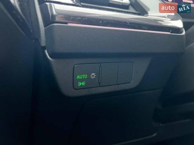 Чорний Ауді Q4 e-tron, об'ємом двигуна 0 л та пробігом 22 тис. км за 35340 $, фото 21 на Automoto.ua