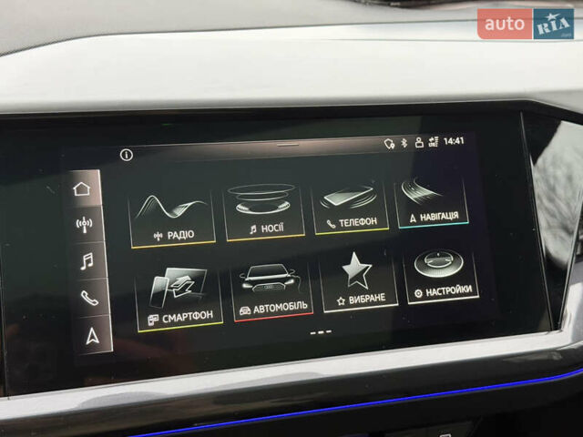 Черный Ауди Q4 e-tron, объемом двигателя 0 л и пробегом 99 тыс. км за 23600 $, фото 76 на Automoto.ua