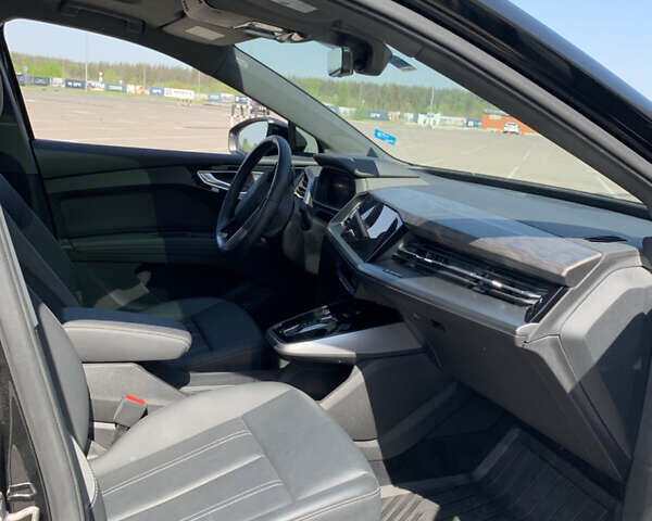 Черный Ауди Q4 e-tron, объемом двигателя 0 л и пробегом 48 тыс. км за 26000 $, фото 9 на Automoto.ua
