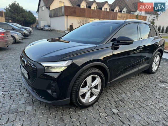 Чорний Ауді Q4 e-tron, об'ємом двигуна 0 л та пробігом 55 тис. км за 28500 $, фото 4 на Automoto.ua