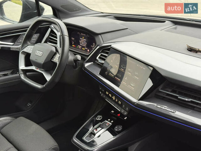 Черный Ауди Q4 e-tron, объемом двигателя 0 л и пробегом 99 тыс. км за 23600 $, фото 84 на Automoto.ua