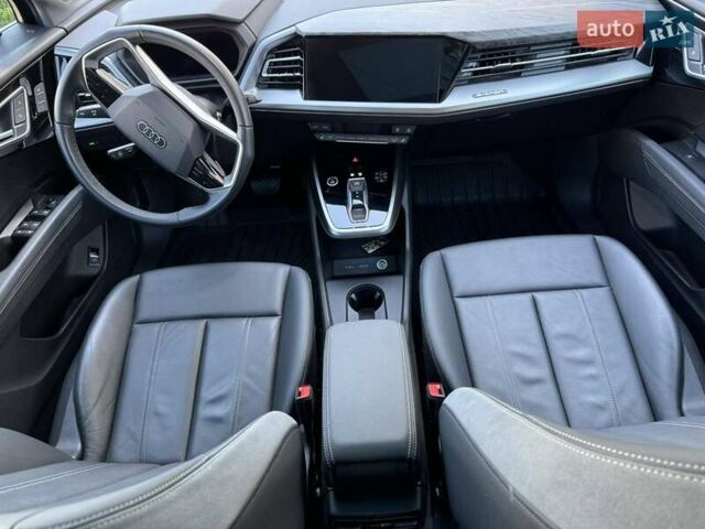 Черный Ауди Q4 e-tron, объемом двигателя 0 л и пробегом 35 тыс. км за 28900 $, фото 15 на Automoto.ua