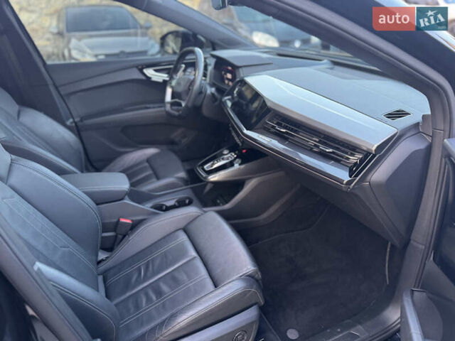 Чорний Ауді Q4 e-tron, об'ємом двигуна 0 л та пробігом 55 тис. км за 28500 $, фото 23 на Automoto.ua
