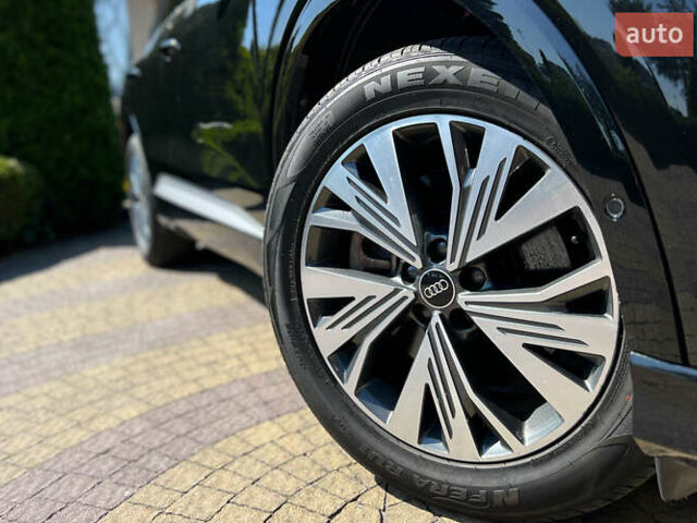 Черный Ауди Q4 e-tron, объемом двигателя 0 л и пробегом 21 тыс. км за 33500 $, фото 23 на Automoto.ua