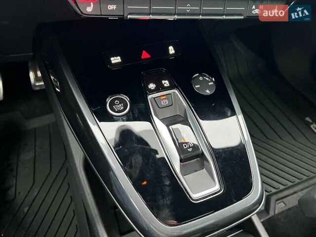 Чорний Ауді Q4 e-tron, об'ємом двигуна 0 л та пробігом 22 тис. км за 35340 $, фото 25 на Automoto.ua