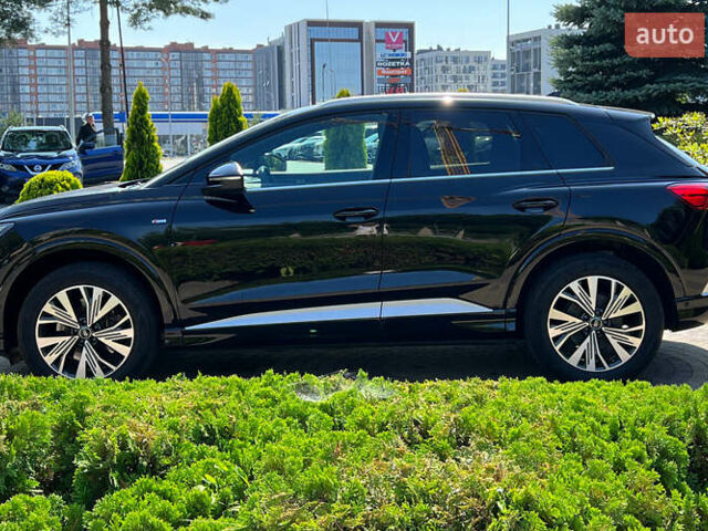 Черный Ауди Q4 e-tron, объемом двигателя 0 л и пробегом 21 тыс. км за 33500 $, фото 2 на Automoto.ua