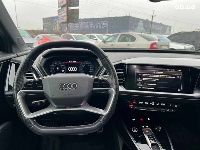 Чорний Ауді Q4 e-tron, об'ємом двигуна 0 л та пробігом 22 тис. км за 35340 $, фото 17 на Automoto.ua