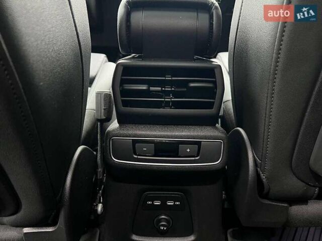 Чорний Ауді Q4 e-tron, об'ємом двигуна 0 л та пробігом 22 тис. км за 35340 $, фото 35 на Automoto.ua