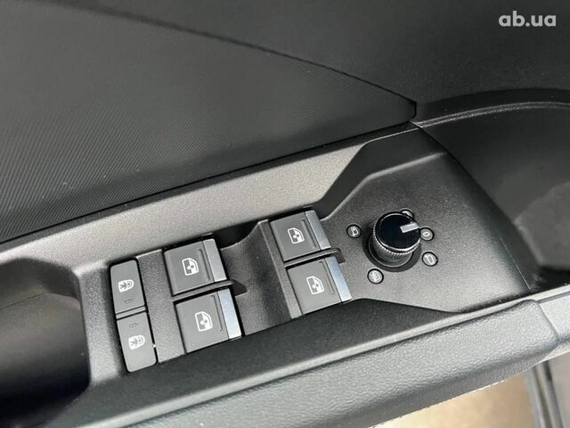 Чорний Ауді Q4 e-tron, об'ємом двигуна 0 л та пробігом 22 тис. км за 35340 $, фото 15 на Automoto.ua