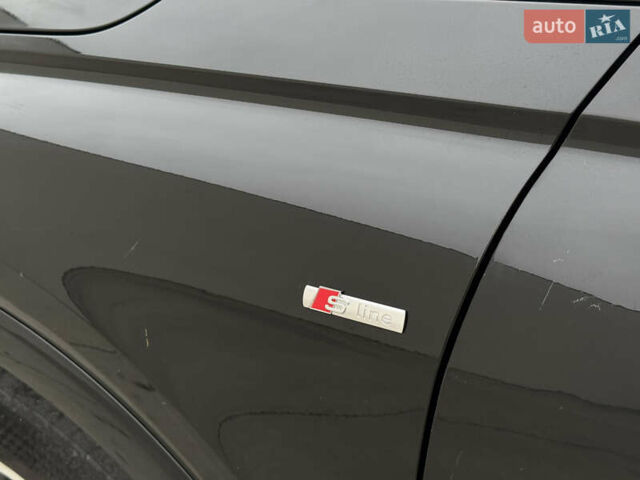 Черный Ауди Q4 e-tron, объемом двигателя 0 л и пробегом 99 тыс. км за 23600 $, фото 6 на Automoto.ua