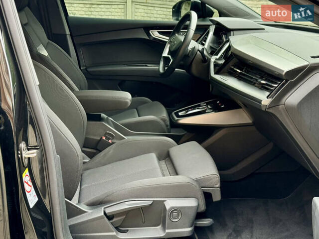 Ауди Q4 e-tron 2023 в Ужгороде на Automoto.ua Черный Ауди Q4 e-tron, объемом двигателя 0 л и пробегом 30 тыс. км за 33000 $, фото 21 на Automoto.ua