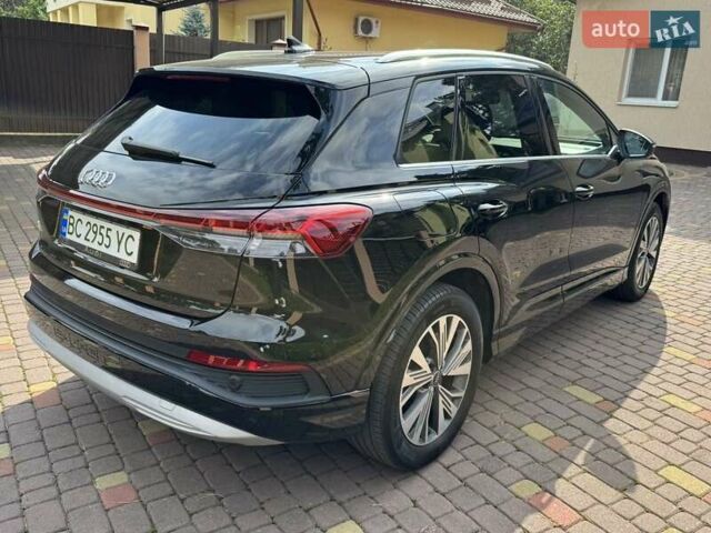Черный Ауди Q4 e-tron, объемом двигателя 0 л и пробегом 27 тыс. км за 26900 $, фото 5 на Automoto.ua