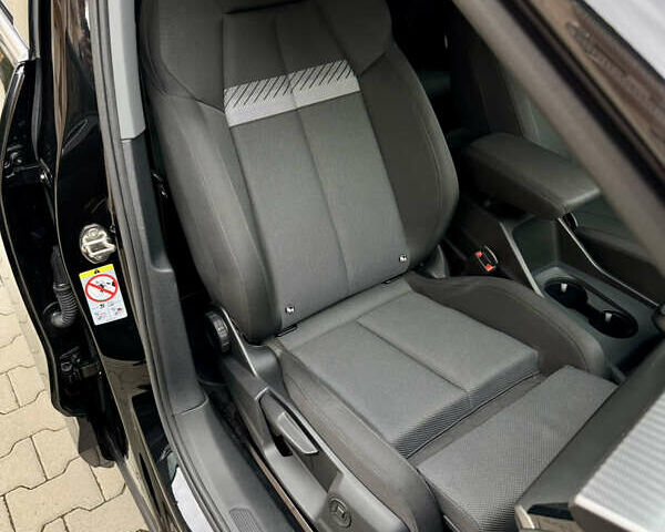 Ауди Q4 e-tron 2023 в Ужгороде на Automoto.ua Черный Ауди Q4 e-tron, объемом двигателя 0 л и пробегом 30 тыс. км за 33000 $, фото 22 на Automoto.ua