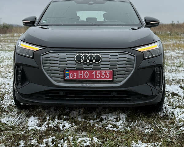 Черный Ауди Q4 e-tron, объемом двигателя 0 л и пробегом 33 тыс. км за 23999 $, фото 18 на Automoto.ua