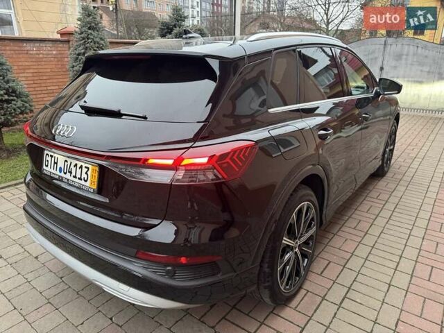 Черный Ауди Q4 e-tron, объемом двигателя 0 л и пробегом 81 тыс. км за 28700 $, фото 3 на Automoto.ua