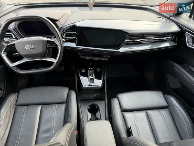 Чорний Ауді Q4 e-tron, об'ємом двигуна 0 л та пробігом 24 тис. км за 28700 $, фото 12 на Automoto.ua