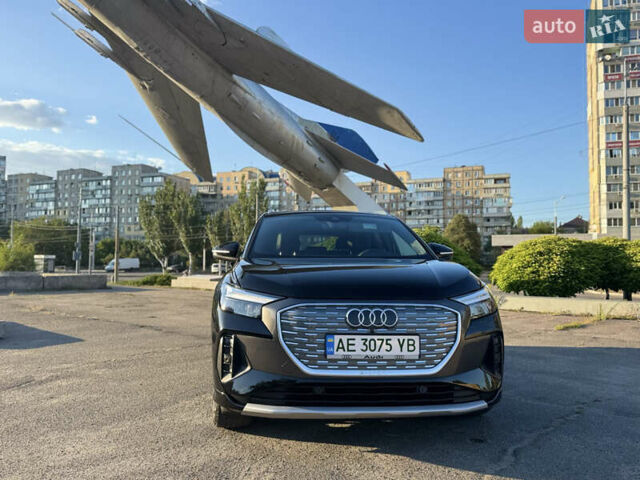 Чорний Ауді Q4 e-tron, об'ємом двигуна 0 л та пробігом 45 тис. км за 31000 $, фото 6 на Automoto.ua
