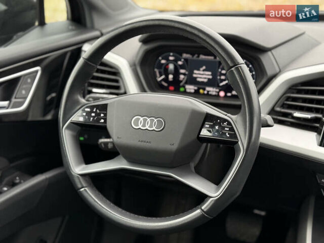 Черный Ауди Q4 e-tron, объемом двигателя 0 л и пробегом 33 тыс. км за 23999 $, фото 32 на Automoto.ua