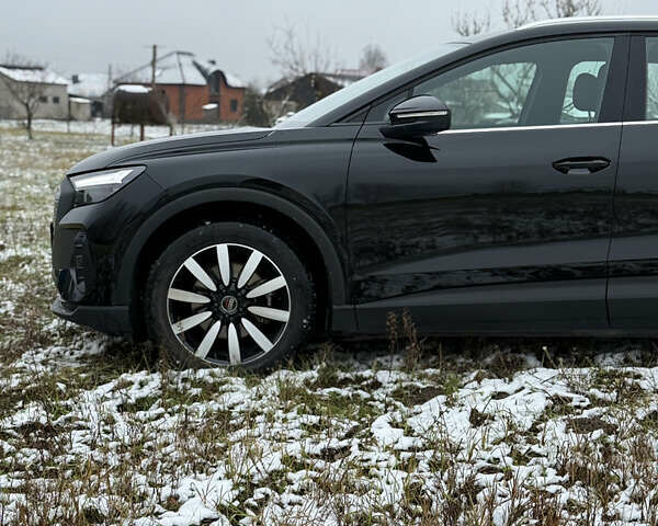 Черный Ауди Q4 e-tron, объемом двигателя 0 л и пробегом 33 тыс. км за 23999 $, фото 8 на Automoto.ua