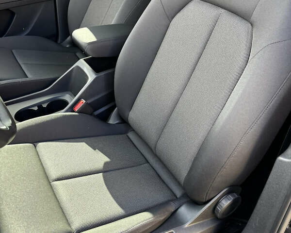 Ауді Q4 e-tron 2023 у Рівному на Automoto.ua Чорний Ауді Q4 e-tron, об'ємом двигуна 0 л та пробігом 33 тис. км за 22900 $, фото 15 на Automoto.ua