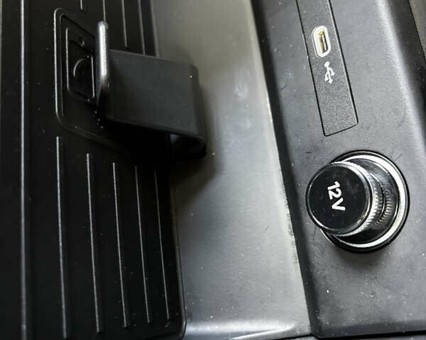 Ауді Q4 e-tron 2023 у Рівному на Automoto.ua Чорний Ауді Q4 e-tron, об'ємом двигуна 0 л та пробігом 33 тис. км за 22900 $, фото 23 на Automoto.ua