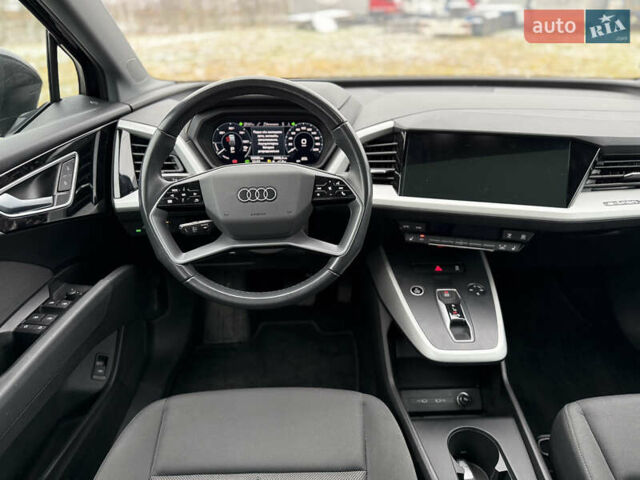 Черный Ауди Q4 e-tron, объемом двигателя 0 л и пробегом 33 тыс. км за 23999 $, фото 31 на Automoto.ua