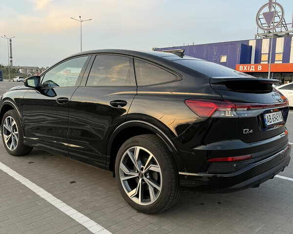 Чорний Ауді Q4 e-tron, об'ємом двигуна 0 л та пробігом 24 тис. км за 28700 $, фото 8 на Automoto.ua