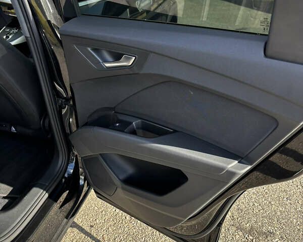 Ауді Q4 e-tron 2023 у Рівному на Automoto.ua Чорний Ауді Q4 e-tron, об'ємом двигуна 0 л та пробігом 33 тис. км за 22900 $, фото 20 на Automoto.ua