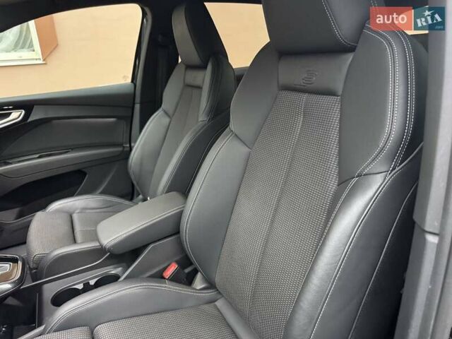 Черный Ауди Q4 e-tron, объемом двигателя 0 л и пробегом 81 тыс. км за 28700 $, фото 13 на Automoto.ua