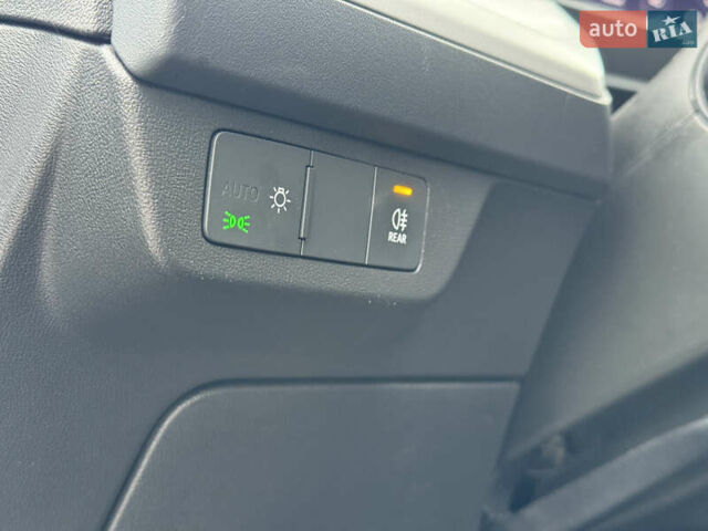 Черный Ауди Q4 e-tron, объемом двигателя 0 л и пробегом 33 тыс. км за 23999 $, фото 39 на Automoto.ua