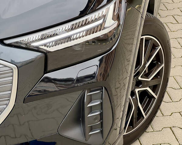 Ауди Q4 e-tron 2023 в Ужгороде на Automoto.ua Черный Ауди Q4 e-tron, объемом двигателя 0 л и пробегом 30 тыс. км за 33000 $, фото 5 на Automoto.ua