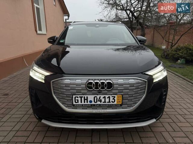Черный Ауди Q4 e-tron, объемом двигателя 0 л и пробегом 81 тыс. км за 28700 $, фото 1 на Automoto.ua