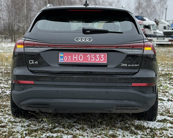 Черный Ауди Q4 e-tron, объемом двигателя 0 л и пробегом 33 тыс. км за 23999 $, фото 20 на Automoto.ua