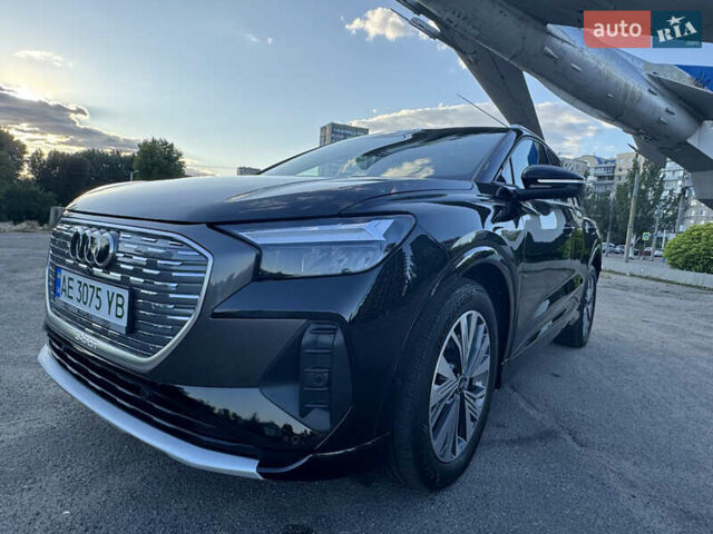 Чорний Ауді Q4 e-tron, об'ємом двигуна 0 л та пробігом 45 тис. км за 31000 $, фото 31 на Automoto.ua