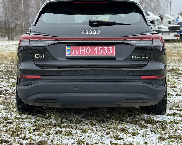 Черный Ауди Q4 e-tron, объемом двигателя 0 л и пробегом 33 тыс. км за 23999 $, фото 12 на Automoto.ua